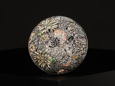 Lot 161 - A MASTERFUL SILVER AND CLOISONNÉ ENAMEL KORO (INCENSE BURNER AND COVER), ATTRIBUTED TO HIRATSUKA MOHEI