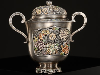 Lot 161 - A MASTERFUL SILVER AND CLOISONNÉ ENAMEL KORO (INCENSE BURNER AND COVER), ATTRIBUTED TO HIRATSUKA MOHEI