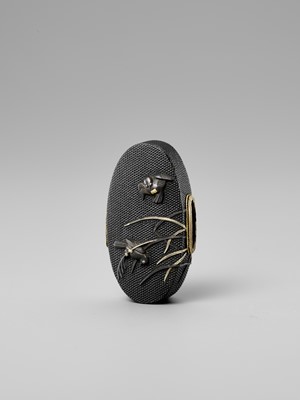 Lot 315 - IWAMOTO KONKAN: A FINE IWAMOTO SCHOOL SHAKUDO FUCHI AND KASHIRA DEPICTING DOVE IN SUSUKI
