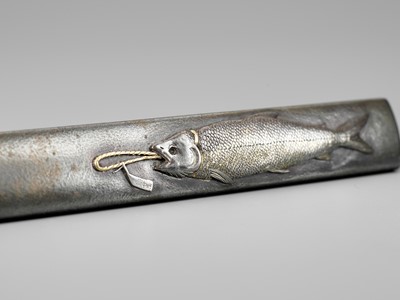 Lot 462 - A SHIBUICHI KOZUKA WITH DRIED SALMON