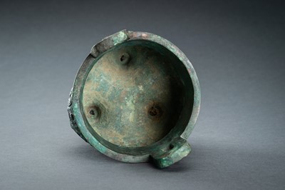 Lot 157 - AN ARCHAISTIC BRONZE RITUAL VESSEL, DING, QING DYNASTY
