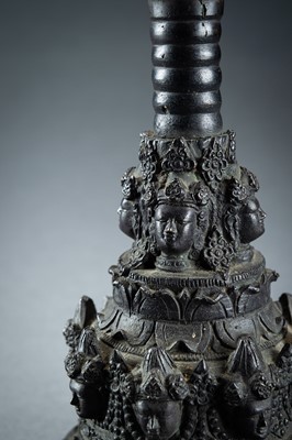 Lot 613 - AN ORNATE JAVANESE BRONZE TEMPLE BELL