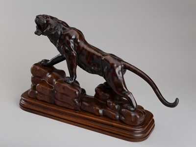 Lot 184 - MORIMITSU: A LARGE BRONZE OKIMONO OF A ROARING TIGER, MEIJI