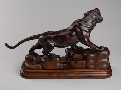 Lot 184 - MORIMITSU: A LARGE BRONZE OKIMONO OF A ROARING TIGER, MEIJI