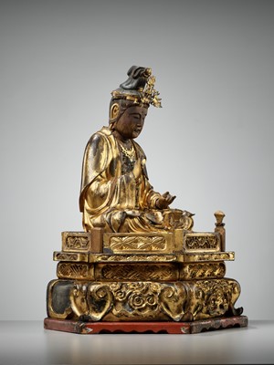 Lot 263 - A GILT WOOD FIGURE OF KANNON BOSATSU