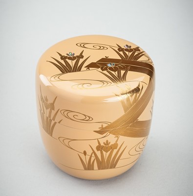 Lot 220 - NAKAMURA SOETSU: A LACQUER NATSUME (TEA CADDY) WITH REEDS