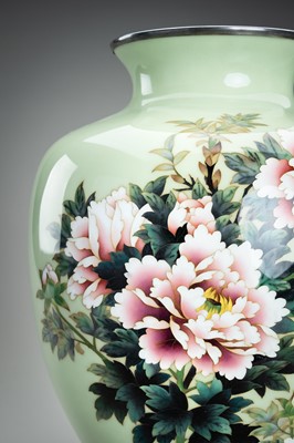 Lot 80 - A LARGE CLOISONNÉ ENAMEL VASE WITH PEONIES, c. 1930s