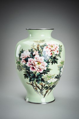 Lot 80 - A LARGE CLOISONNÉ ENAMEL VASE WITH PEONIES, c. 1930s