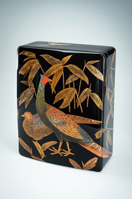 Lot 216 - ICHIGO ICCHO: AN ILAID LACQUER RYOSHIBAKO (DOCUMENT BOX) AND COVER WITH BIRDS