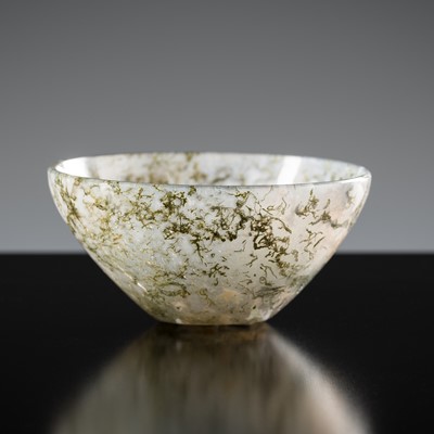 Lot 400 - A SMALL MOSS AGATE CUP, QING DYNASTY