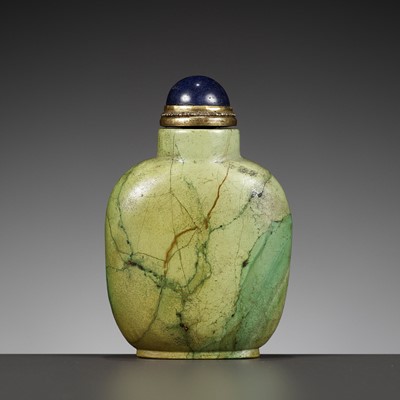 Lot 136 - A TURQUOISE MATRIX SNUFF BOTTLE, CHINA, 18TH CENTURY