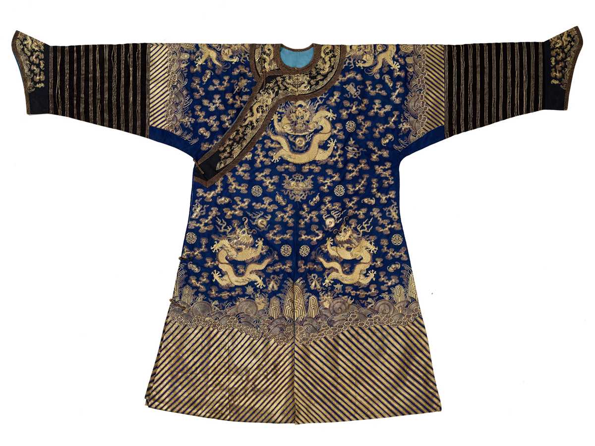 Jiaolin Robe Lot 408 - A GOLD-EMBROIDERED BLUE-GROUND SEMIFORMAL