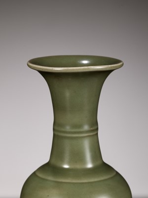 Lot 471 - A SMALL LONGQUAN CELADON-GLAZED PHOENIX-TAIL VASE, YENYEN, YUAN DYNASTY