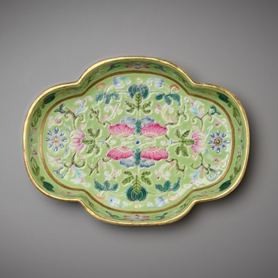 Lot 223 - A LIME-GREEN AND FAMILLE-ROSE ‘BUTTERFLY’ TEA TRAY, JIAQING MARK AND PERIOD
