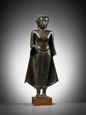 Lot 710 - A LARGE BRONZE FIGURE OF THE STANDING BUDDHA, AYUTTHAYA KINGDOM (1351-1767)