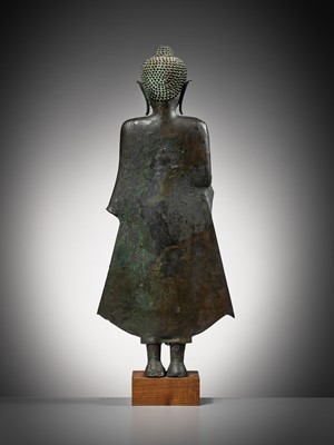 Lot 710 - A LARGE BRONZE FIGURE OF THE STANDING BUDDHA, AYUTTHAYA KINGDOM (1351-1767)