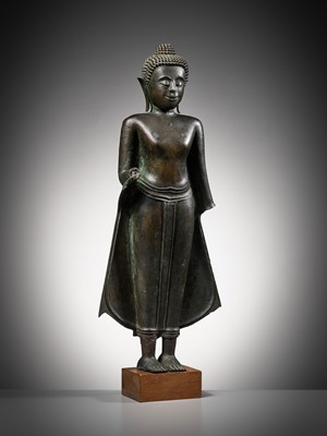 Lot 710 - A LARGE BRONZE FIGURE OF THE STANDING BUDDHA, AYUTTHAYA KINGDOM (1351-1767)