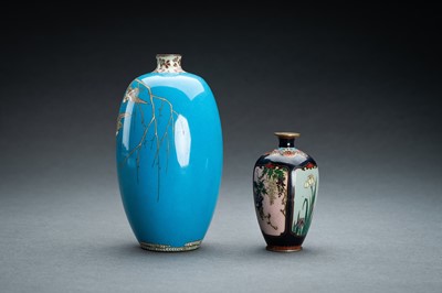 Lot 77 - A LOT WITH TWO CLOISONNE ENAMEL VASES, MEIJI