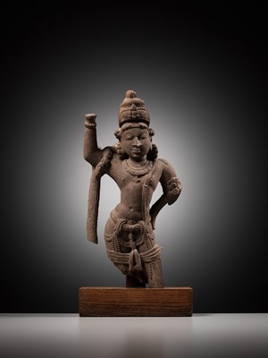 Lot 193 - A SANDSTONE FIGURE OF VISHNU, LATER MEDIEVAL PERIOD