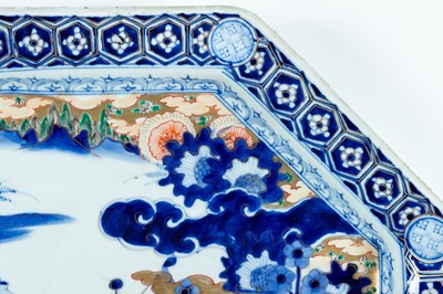 Lot 238 - A PAIR OF OCTAGONAL IMARI PORCELAIN CHARGERS, MEIJI