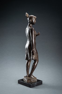 Lot 5 - KATSUZO ENTSUBA: A MODERNIST BRONZE SCULPTURE OF A YOUNG GIRL