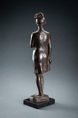 Lot 5 - KATSUZO ENTSUBA: A MODERNIST BRONZE SCULPTURE OF A YOUNG GIRL