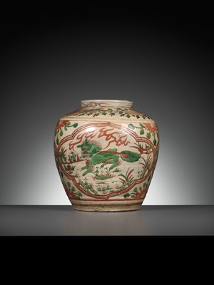 Lot 85 - A LARGE AND RARE ‘QILIN, MYTHICAL HOUND AND BUDDHIST LION’ JAR, MING DYNASTY, JIAJING PERIOD, 1521-1567
