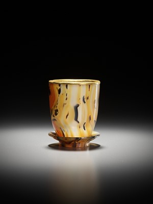 Lot 20 - AN AGATE CUP AND MATCHING CUP STAND, YONGZHENG PERIOD