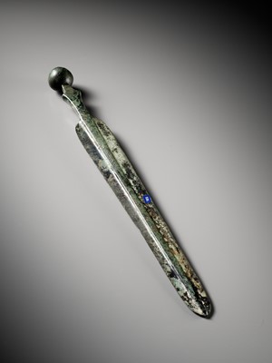 Lot 716 - A LARGE LURISTAN BRONZE SWORD, LATE 2ND TO EARLY 1ST MILLENNIUM BC