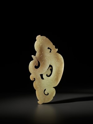 Lot 1052 - AN ARCHAISTIC YELLOW JADE ‘DRAGON AND PHEONIX’ PENDANT, SONG TO MING DYNASTY