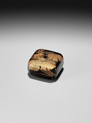Lot 646 - A FINE LACQUER HAKO NETSUKE DEPICTING AUTUMNAL FLOWERS