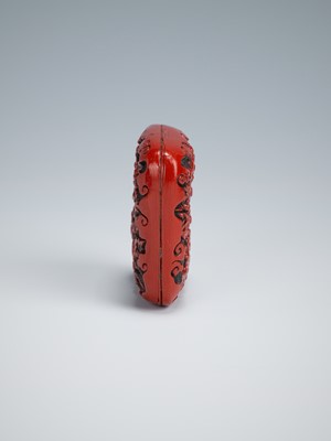 Lot 411 - A FINE TSUISHU LACQUER MANJU NETSUKE DEPICTING SHISHI NO SAKA OTOSHI
