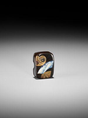 Lot 344 - A RARE LACQUER AND CERAMIC HAKO NETSUKE WITH A VIEW OF MOUNT FUJI