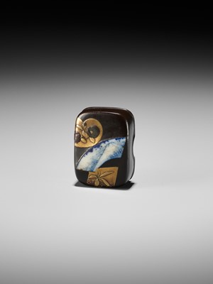 Lot 344 - A RARE LACQUER AND CERAMIC HAKO NETSUKE WITH A VIEW OF MOUNT FUJI