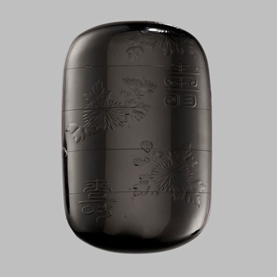 Lot 346 - A BRILLIANT FOUR-CASE BLACK LACQUER INRO WITH KIKU AND KOTOBUKI