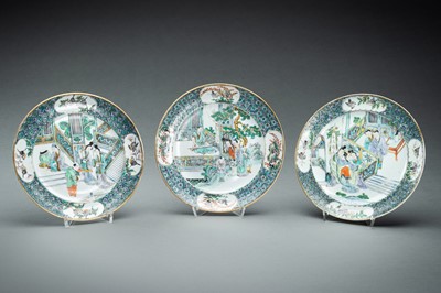 Lot 1286 - A SET OF THREE FAMILLE VERTE PORCELAIN DISHES, QING