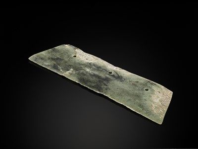 Lot 772 - A LARGE ARCHAIC GREEN JADE AXE BLADE, DAO, QIJIA CULTURE