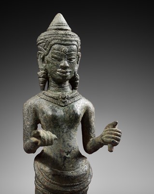 Lot 287 - A BRONZE FIGURE OF UMA, LOPBURI STYLE, ANGKOR PERIOD