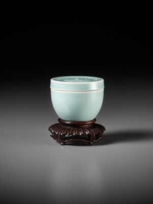 Lot 131 - A CELADON-GLAZED LOTUS POD-FORM BOX AND COVER, QING DYNASTY