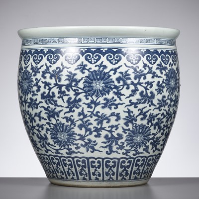 Lot 242 - A BLUE AND WHITE ‘LOTUS’ JARDINIÈRE, QING DYNASTY
