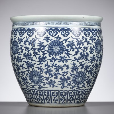 Lot 298 - A BLUE AND WHITE ‘LOTUS’ JARDINIÈRE, QING DYNASTY