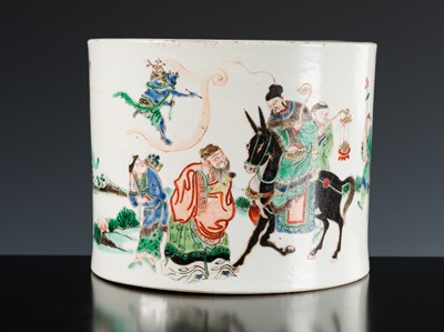 Lot 1959 - A LARGE FAMILLE-VERTE ‘KUI XING’ BRUSHPOT, BITONG