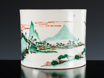 Lot 1959 - A LARGE FAMILLE-VERTE ‘KUI XING’ BRUSHPOT, BITONG