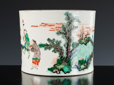 Lot 1959 - A LARGE FAMILLE-VERTE ‘KUI XING’ BRUSHPOT, BITONG