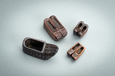 A GROUP OF FOUR WOOD NETSUKE OF CHINESE SHOES, EDO PERIOD