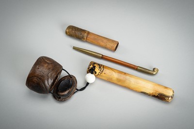 Lot 534 - A LOT WITH TWO KISERUZUTSU WITH POUCH AND TONKOTSU, EDO - MEIJI