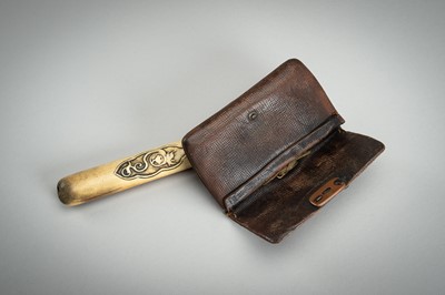 Lot 534 - A LOT WITH TWO KISERUZUTSU WITH POUCH AND TONKOTSU, EDO - MEIJI