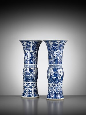 Lot 101 - A PAIR OF LARGE BLUE AND WHITE BEAKER VASES, GU, KANGXI PERIOD