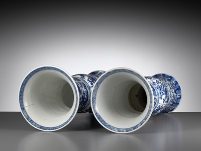 Lot 101 - A PAIR OF LARGE BLUE AND WHITE BEAKER VASES, GU, KANGXI PERIOD