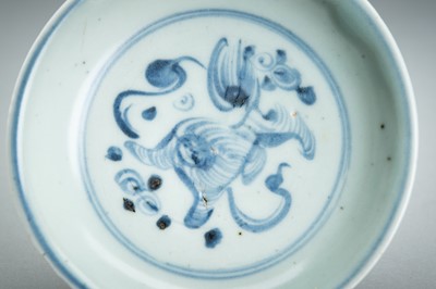 A GROUP OF TWO SMALL BLUE AND WHITE PORCELAIN DISHES, MING DYNASTY